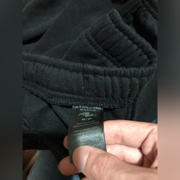 Black sweatpants - Picture 3 of 3